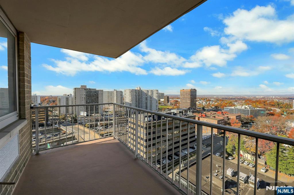 Homes for sale in Fort Lee, NJ | 2150 Center Ave #19e, Fort Lee, NJ 07024 | MLS# 25040268