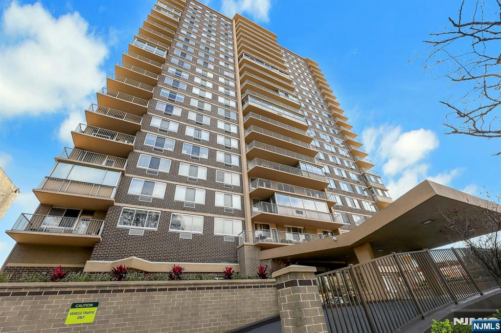 Homes for sale in Fort Lee, NJ | 2150 Center Ave #19e, Fort Lee, NJ 07024 | MLS# 25040268