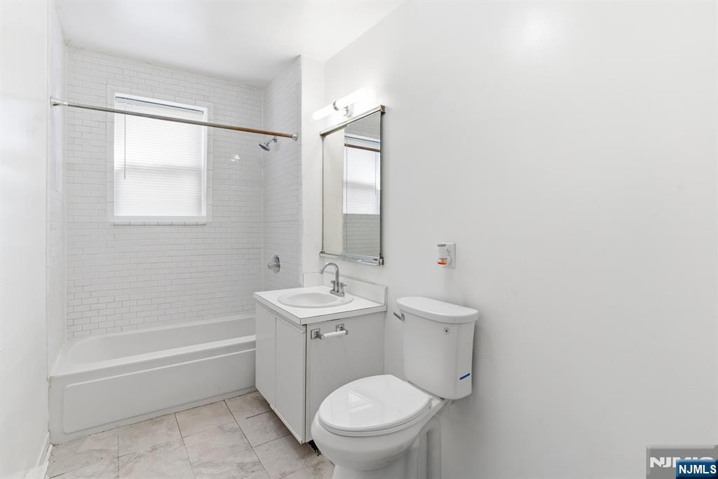 Homes for sale in Newark, NJ | 19 Lyons Ave #409, Newark, NJ 07112 | MLS# 25040286