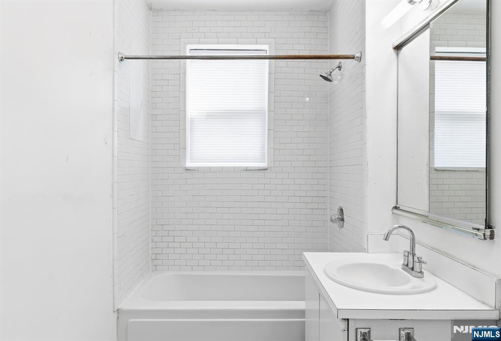 Homes for sale in Newark, NJ | 19 Lyons Ave #409, Newark, NJ 07112 | MLS# 25040286