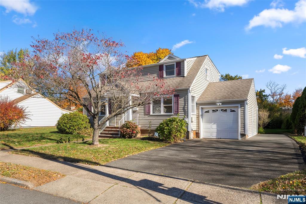 Homes for sale in Fair Lawn, NJ | 12-71 Orchard St, Fair Lawn, NJ 07410 | MLS# 25040330