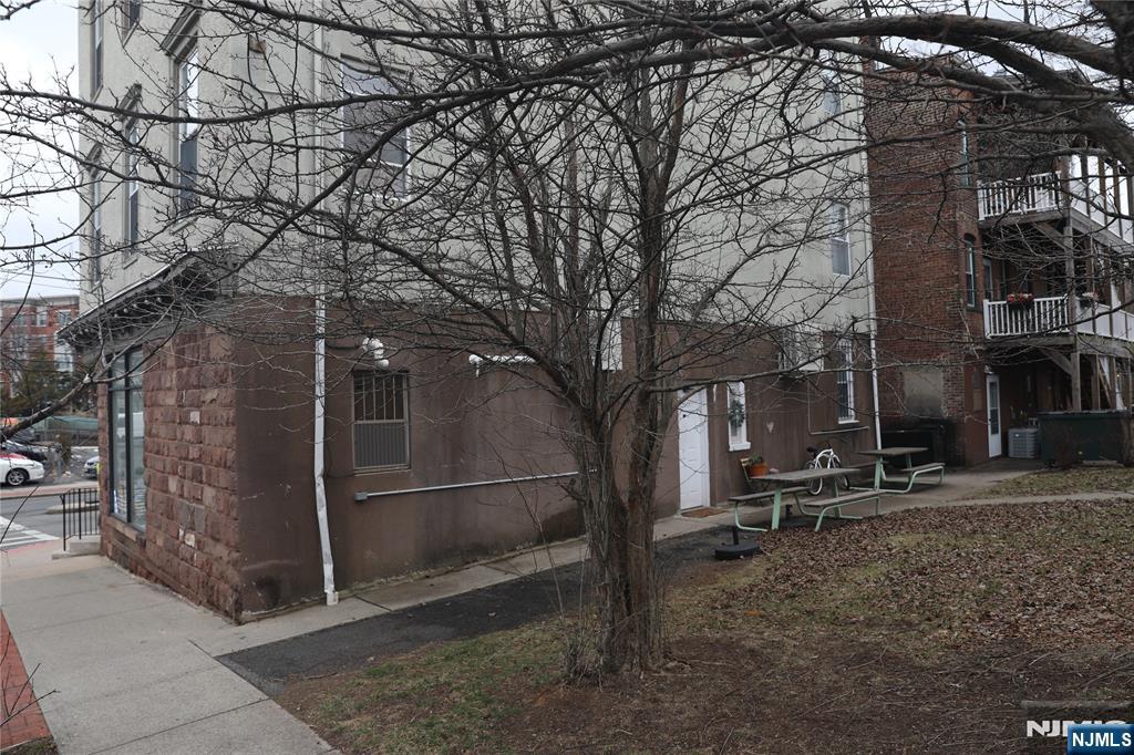 Homes for sale in Montclair, NJ | 41 Glenridge Ave #2L, Montclair, NJ 07042 | MLS# 25040346