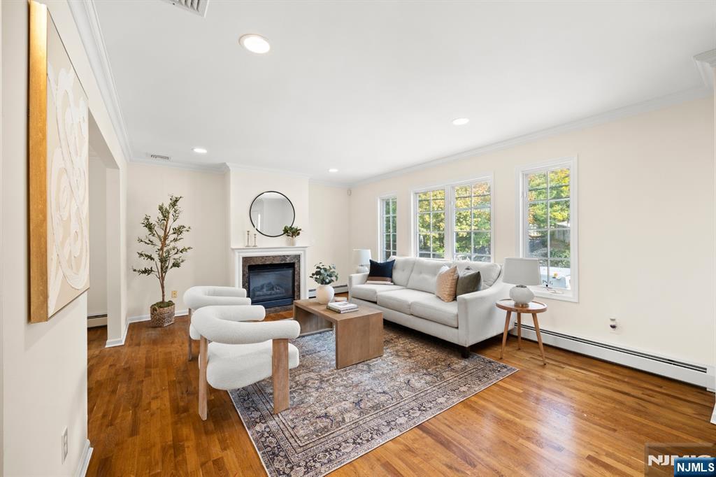 Homes for sale in Ridgefield, NJ | 2 Kathleen Ct #C002, Ridgefield, NJ 07657 | MLS# 25040349