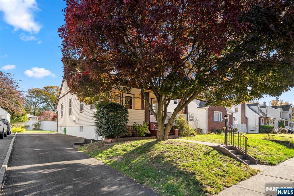 Homes for sale in Fair Lawn, NJ | 5 23 Canger Pl, Fair Lawn, NJ 07410 | MLS# 25040352