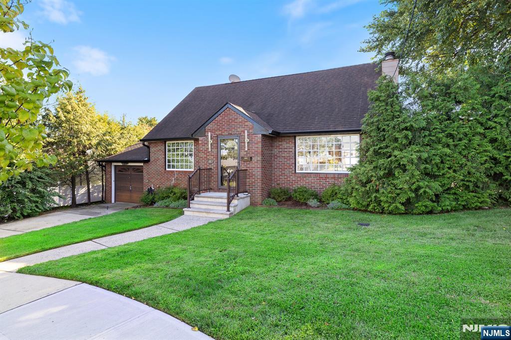 Homes for sale in Secaucus, NJ | 4 Gail Pl, Secaucus, NJ 07094 | MLS# 25040357