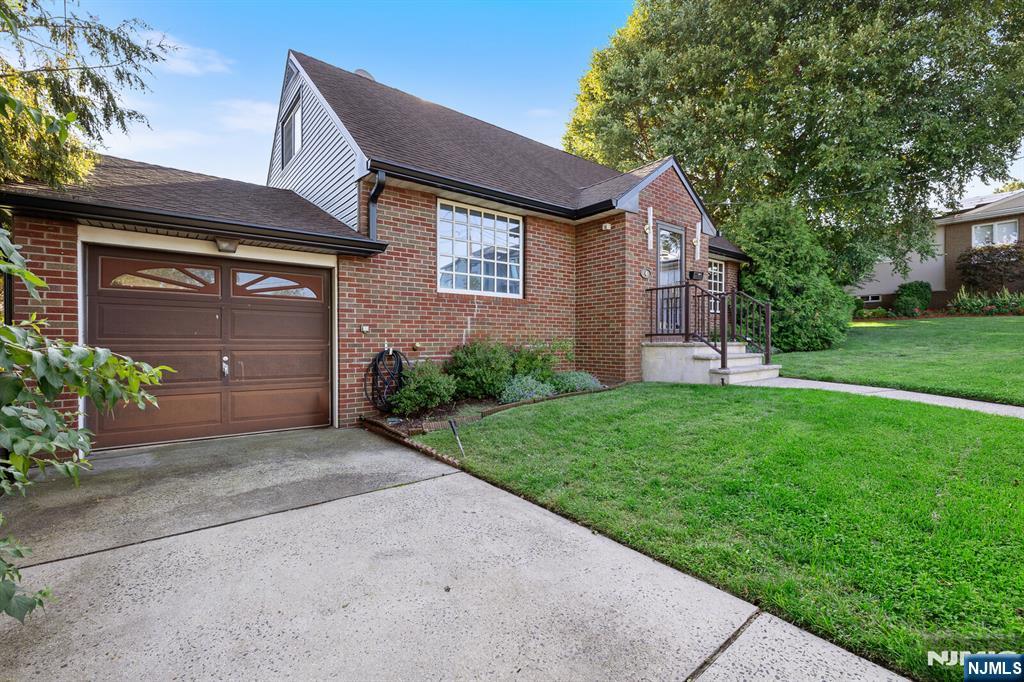 Homes for sale in Secaucus, NJ | 4 Gail Pl, Secaucus, NJ 07094 | MLS# 25040357