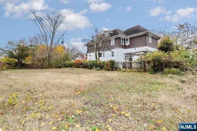 Homes for sale in Hackensack, NJ | 75 Cleveland St, Hackensack, NJ 07601 | MLS# 25040358