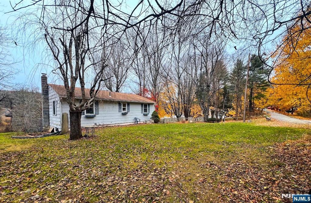 Homes for sale in Newton, NJ | 301 Lakewood Ter, Newton, NJ 07860 | MLS# 25040359