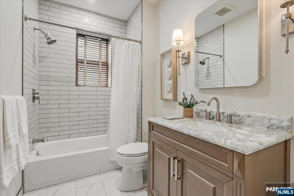 Homes for sale in Montclair, NJ | 30 The Crescent #3, Montclair, NJ 07042 | MLS# 25040375