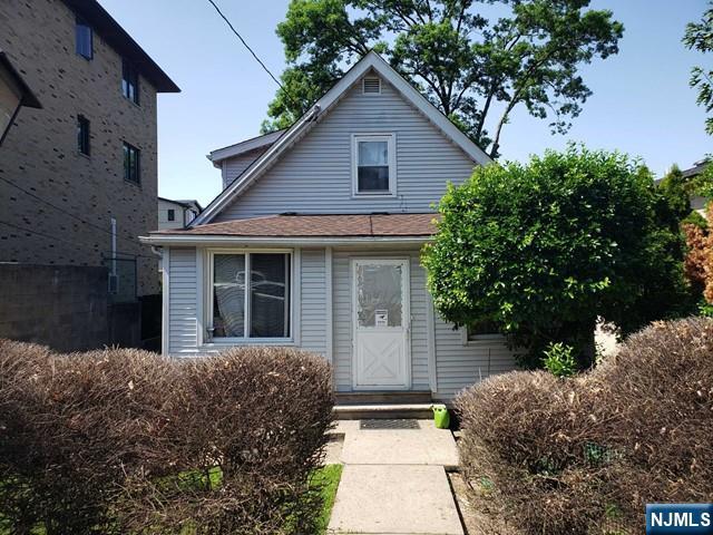 Homes for sale in Palisades Park, NJ | 236 E Palisades Blvd, Palisades Park, NJ 07650 | MLS# 25040418