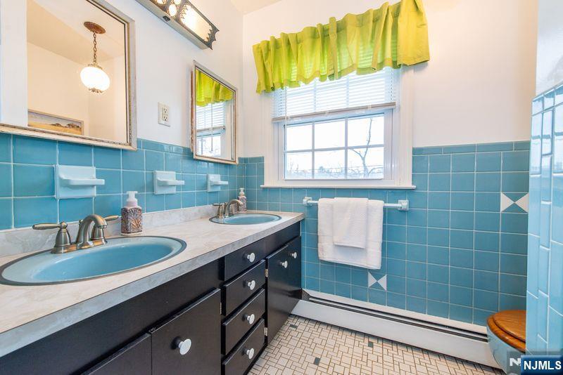 Homes for sale in Pompton Lakes, NJ | 30 Arcadia Rd, Pompton Lakes, NJ 07442 | MLS# 25040449