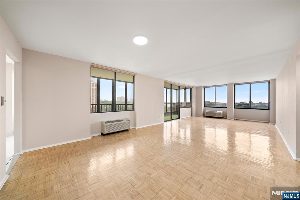 Homes for sale in Cliffside Park, NJ | 200 Winston Dr #508, Cliffside Park, NJ 07010 | MLS# 25040461