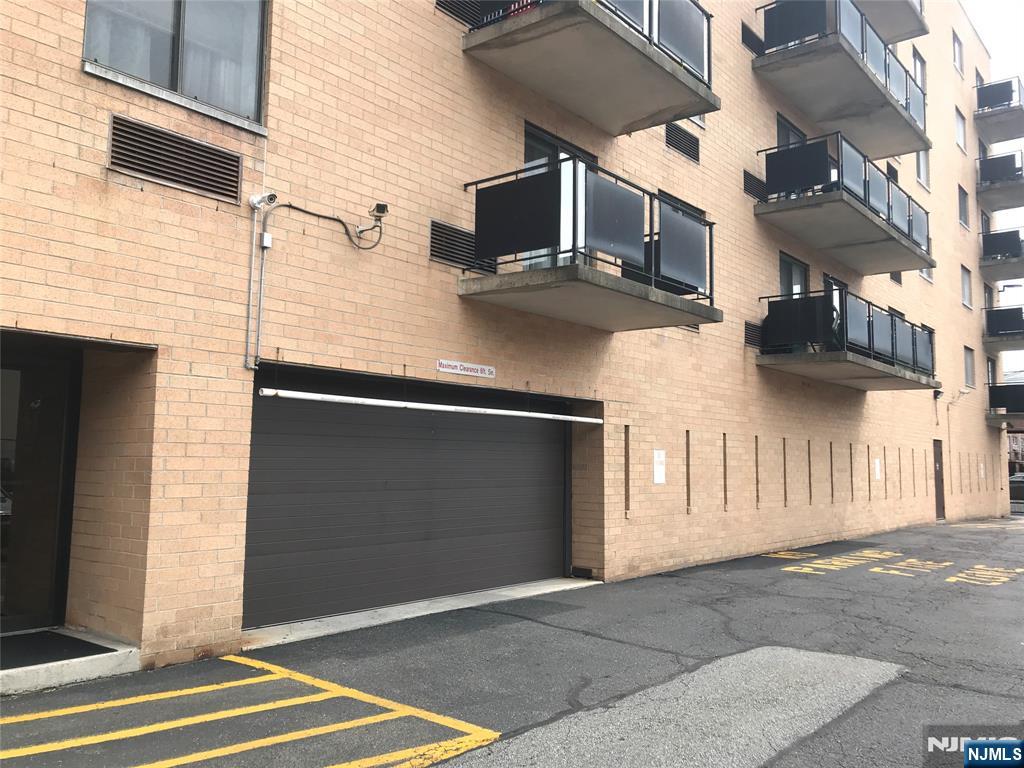 Homes for sale in Hackensack, NJ | 5 Linden St #3C, Hackensack, NJ 07601 | MLS# 25040535