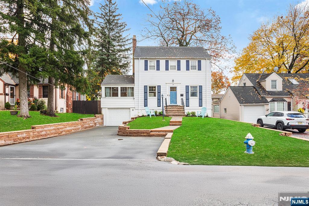 Homes for sale in West Orange, NJ | 28 Blackburne Ter, West Orange, NJ 07052 | MLS# 25040558