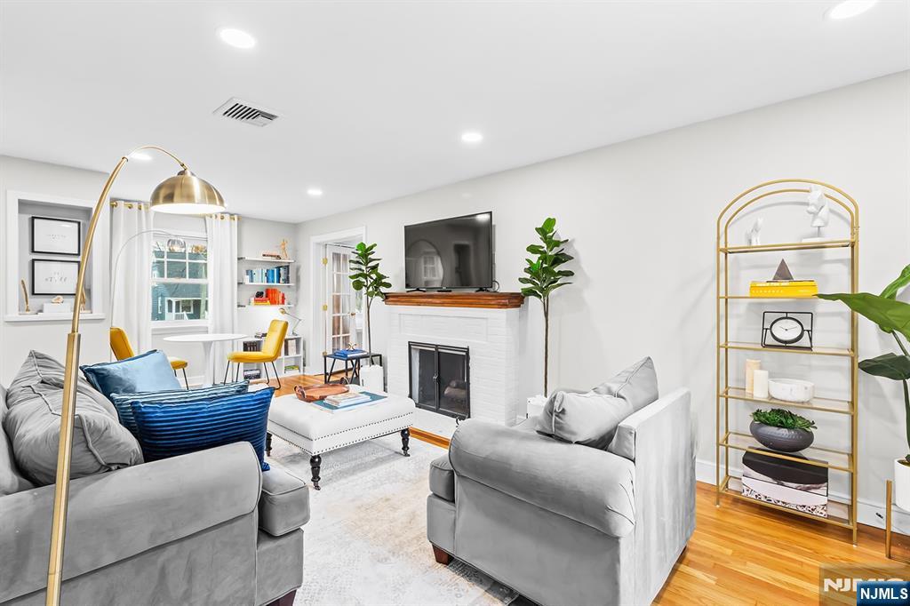 Homes for sale in West Orange, NJ | 28 Blackburne Ter, West Orange, NJ 07052 | MLS# 25040558