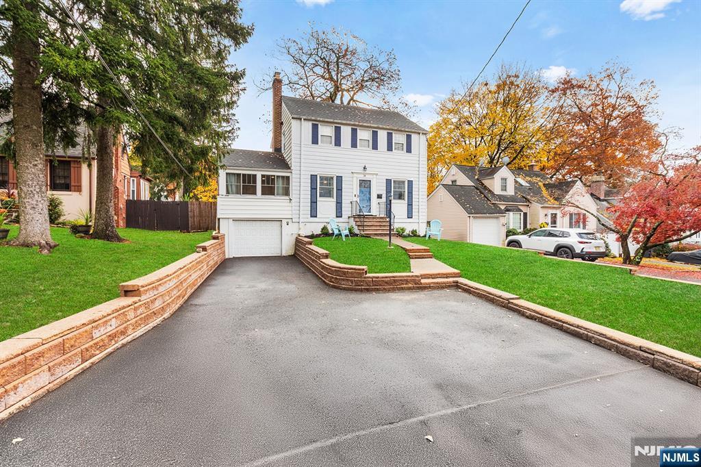 Homes for sale in West Orange, NJ | 28 Blackburne Ter, West Orange, NJ 07052 | MLS# 25040558