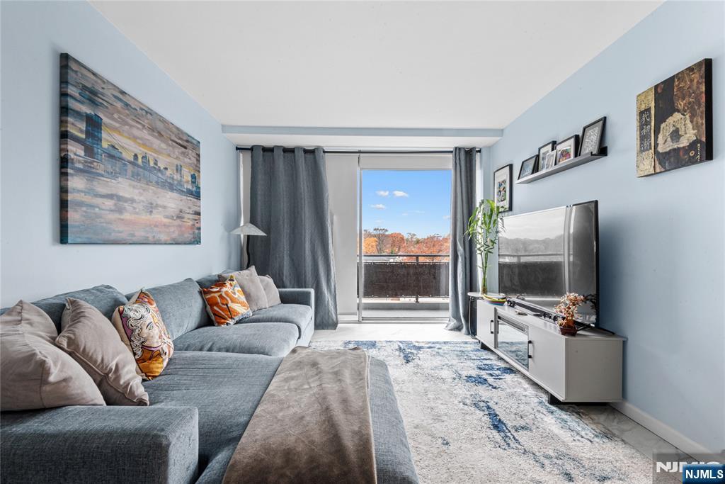 Homes for sale in Fort Lee, NJ | 4 Horizon #1031, Fort Lee, NJ 07024 | MLS# 25040581