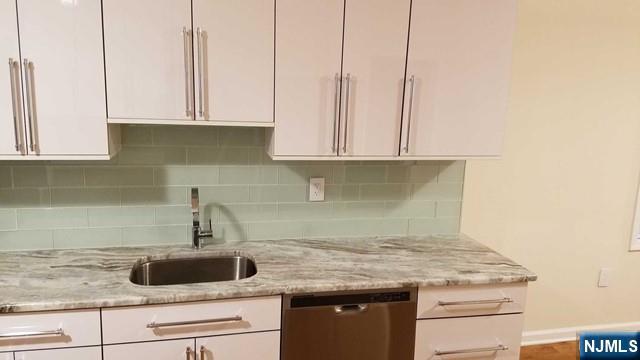 Homes for sale in North Bergen, NJ | 1208 67Th St, North Bergen, NJ 07047 | MLS# 25040583