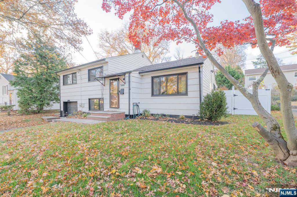 Homes for sale in West Orange, NJ | 544 Hillside Ter, West Orange, NJ 07052 | MLS# 25040634