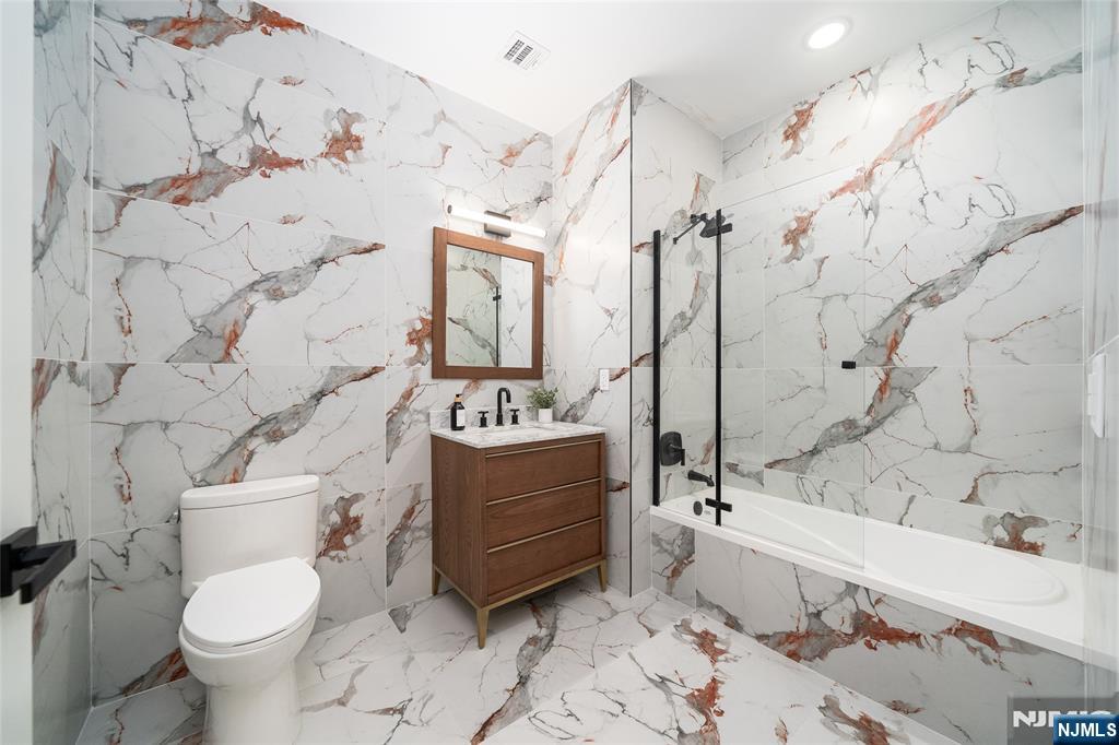 Homes for sale in Union City, NJ | 649 38th St #508, Union City, NJ 07087 | MLS# 25040667