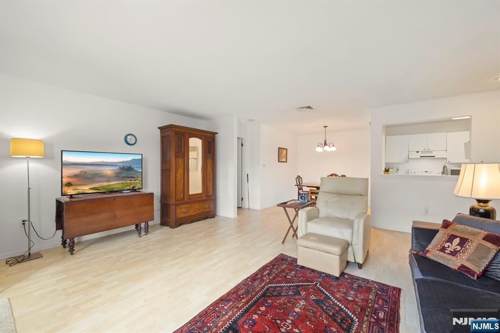 Homes for sale in Edgewater, NJ | 28 Garden Pl #151, Edgewater, NJ 07020 | MLS# 25040693