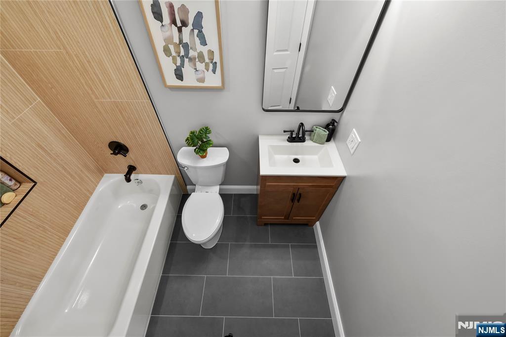 5-33 1st Street, Fair Lawn, NJ, 07410