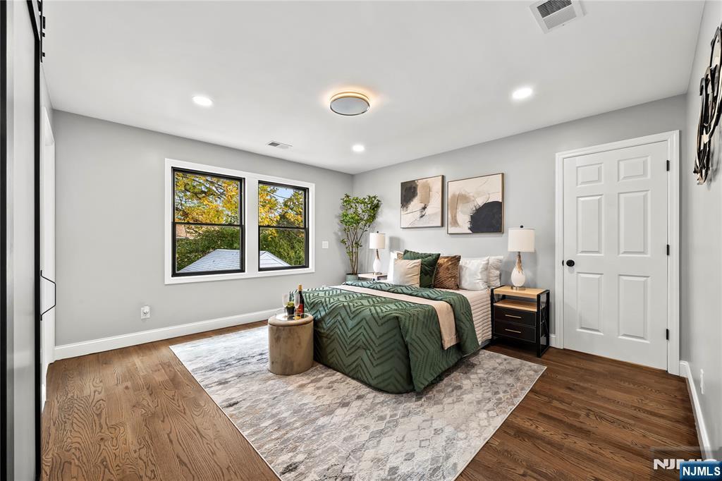 5-33 1st Street, Fair Lawn, NJ, 07410