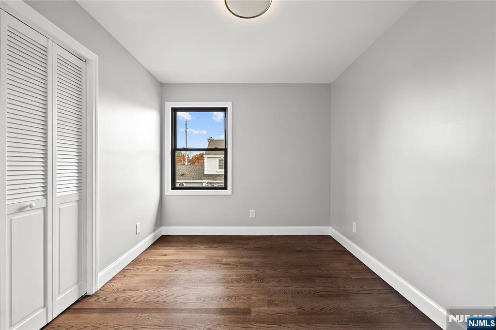 5-33 1st Street, Fair Lawn, NJ, 07410