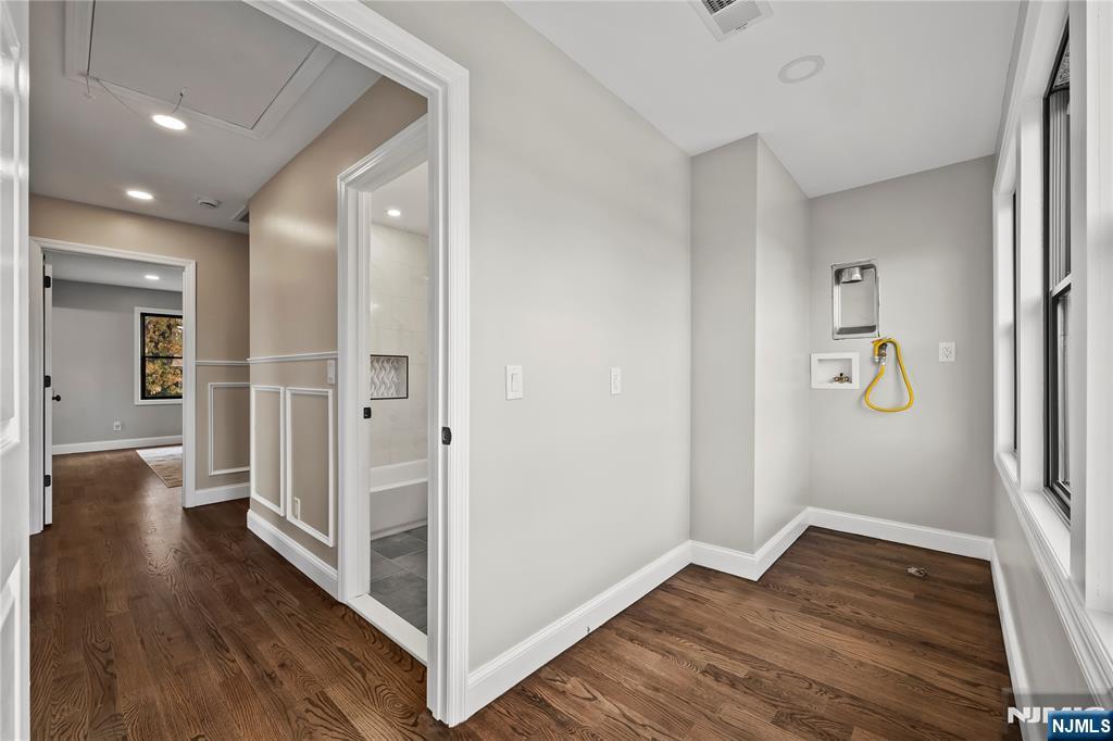 5-33 1st Street, Fair Lawn, NJ, 07410