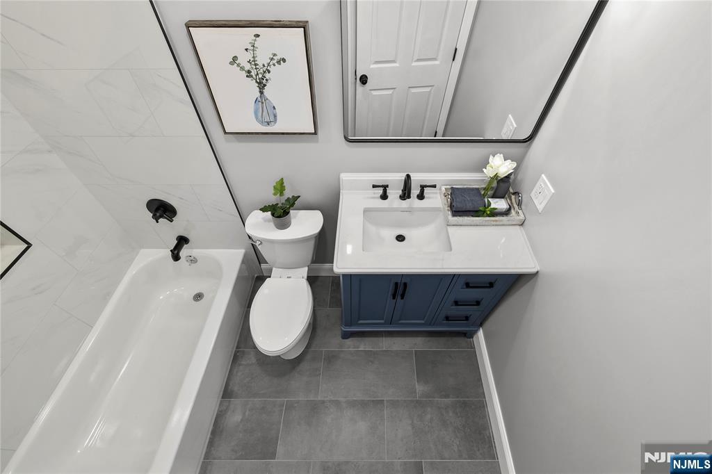 5-33 1st Street, Fair Lawn, NJ, 07410