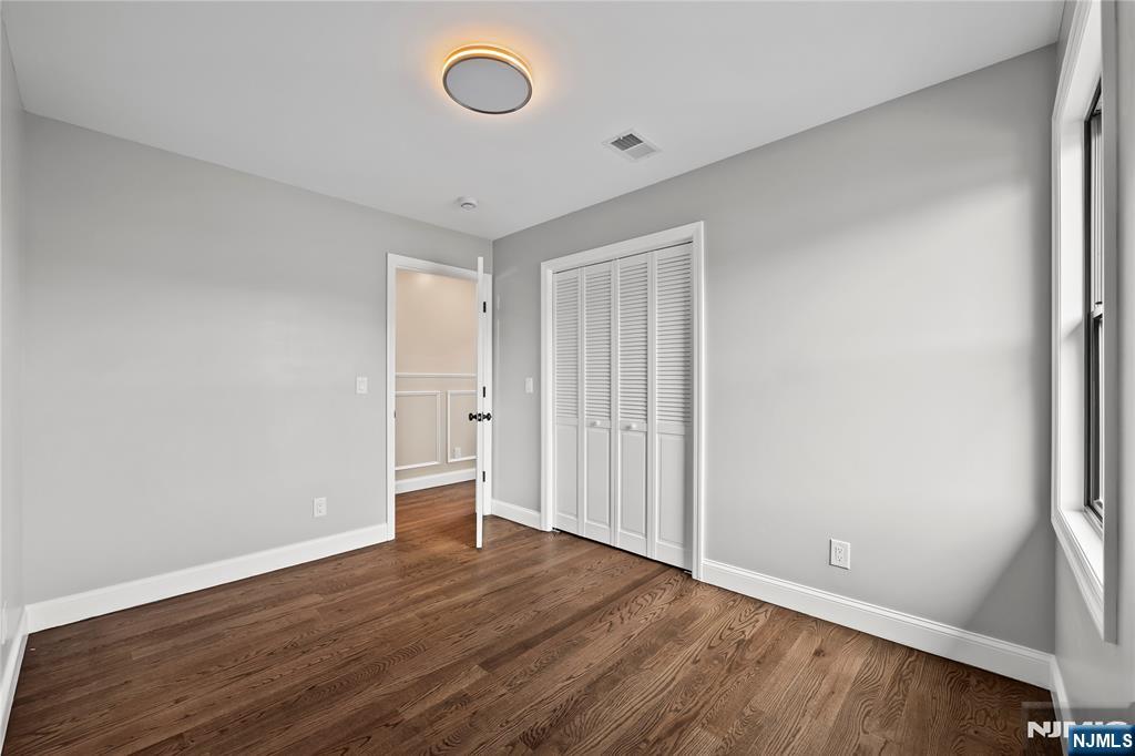 5-33 1st Street, Fair Lawn, NJ, 07410