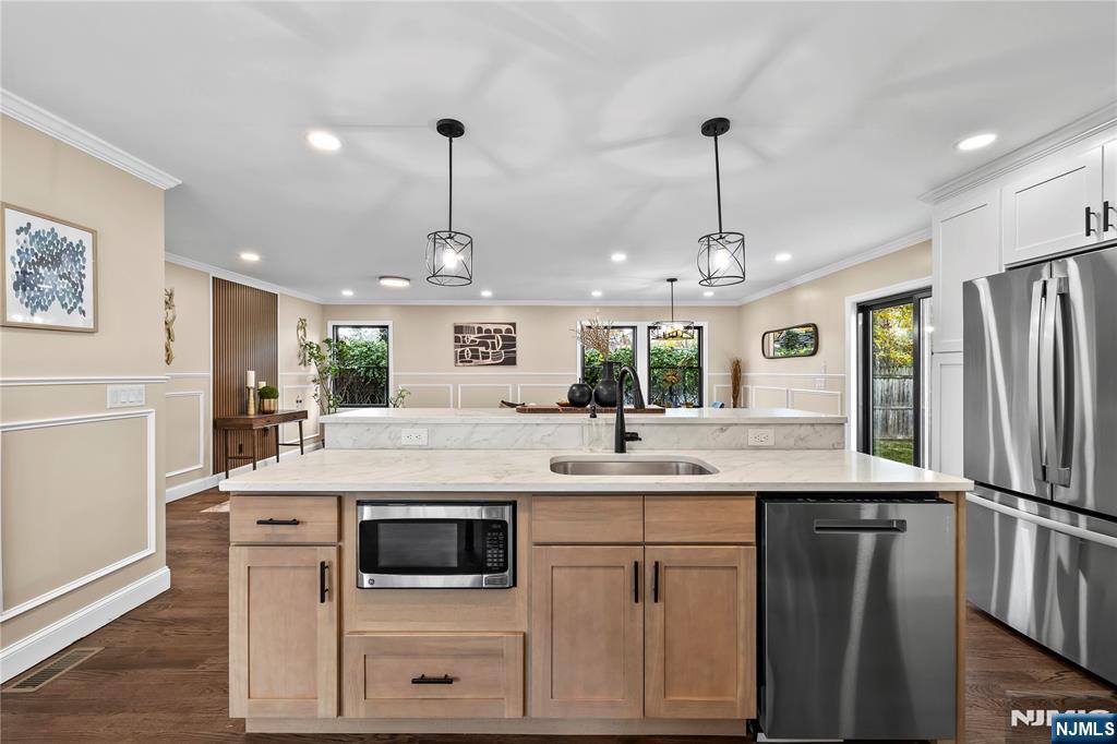 5-33 1st Street, Fair Lawn, NJ, 07410