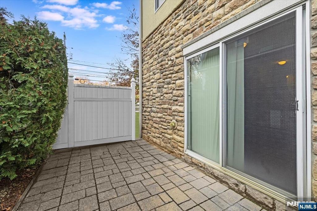 Homes for sale in Rochelle Park, NJ | 14 Central Ave #1, Rochelle Park, NJ 07662 | MLS# 25040783