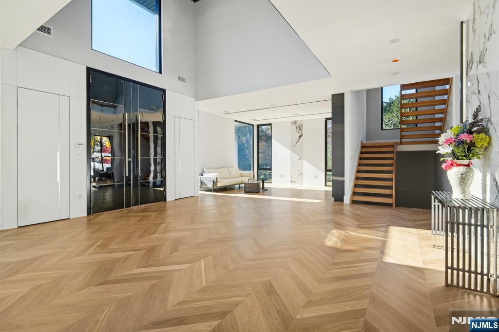 Homes for sale in Englewood Cliffs, NJ | 16 Priscilla Ln, Englewood Cliffs, NJ 07632 | MLS# 25040795