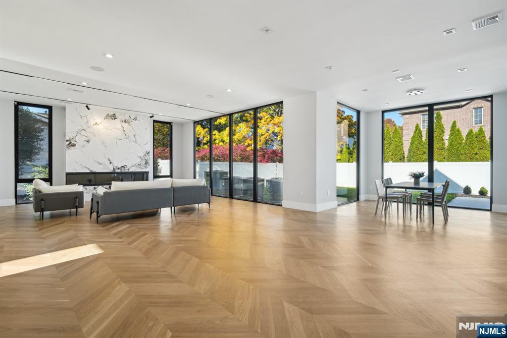 Homes for sale in Englewood Cliffs, NJ | 16 Priscilla Ln, Englewood Cliffs, NJ 07632 | MLS# 25040795