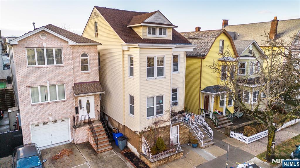 Homes for sale in Harrison, NJ | 308 Davis Ave, Harrison, NJ 07029 | MLS# 25040835