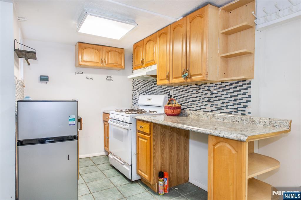 Homes for sale in Harrison, NJ | 308 Davis Ave, Harrison, NJ 07029 | MLS# 25040835