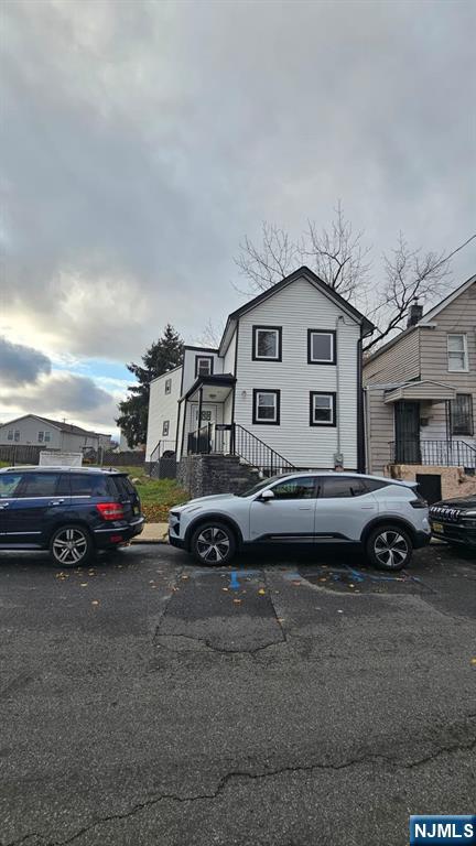 $429,000 Contemporary