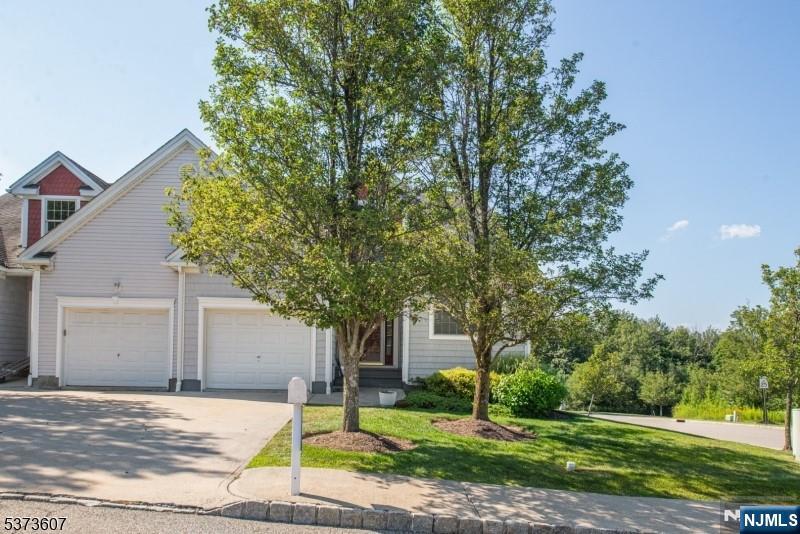 Homes for sale in Wantage, NJ | 11 Fairchild Ln #11, Wantage, NJ 07461 | MLS# 25040914