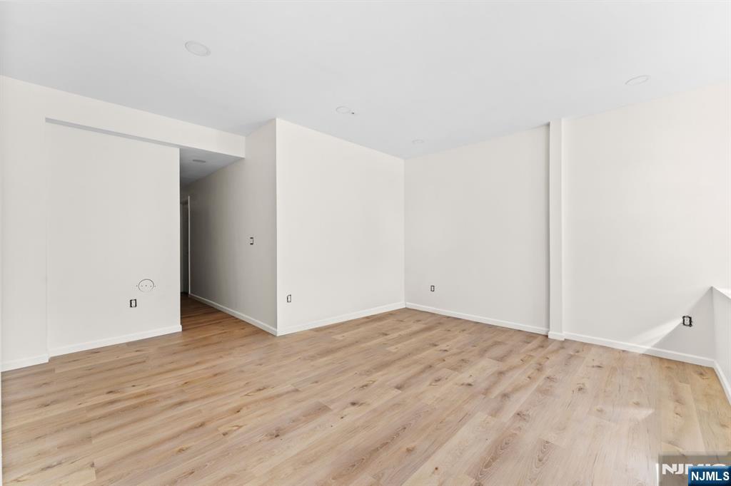 Homes for sale in Orange, NJ | 585 Mcchesney St, Orange, NJ 07050 | MLS# 25040928