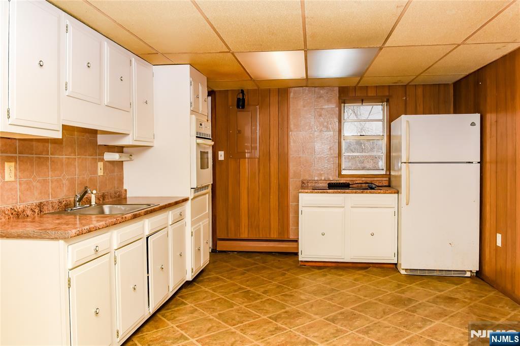 Homes for sale in West Milford, NJ | 213 Otterhole Rd, West Milford, NJ 07480 | MLS# 25040947