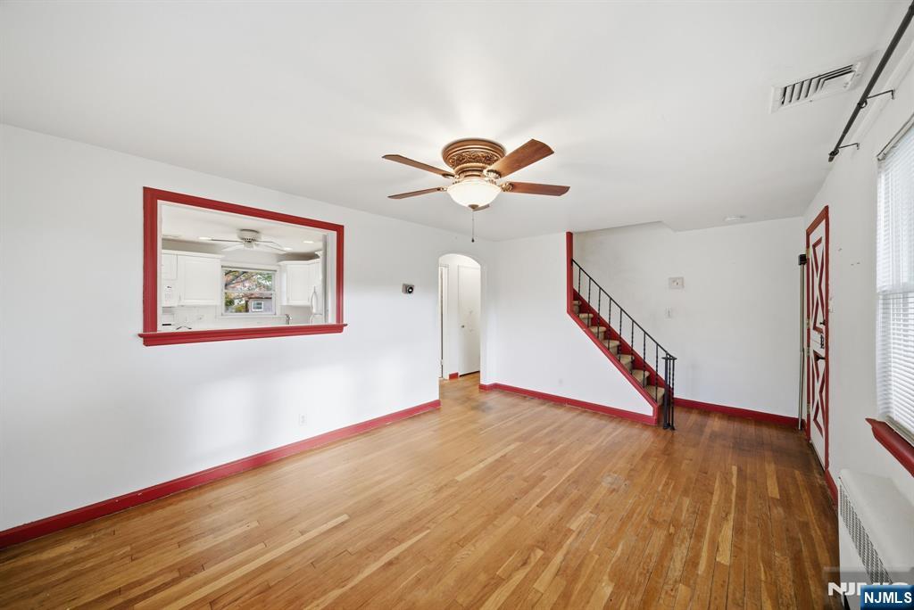 Homes for sale in Paramus, NJ | 165 Hebberd Ave, Paramus, NJ 07652 | MLS# 25041007