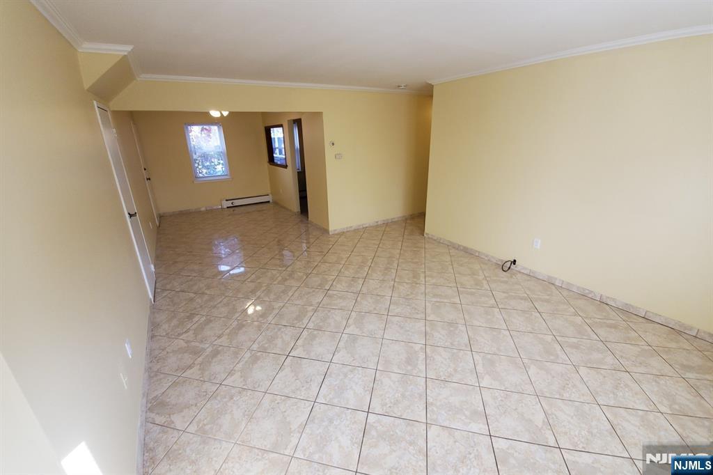 Homes for sale in Wayne, NJ | 1124 Valley Rd #1B, Wayne, NJ 07470 | MLS# 25041011