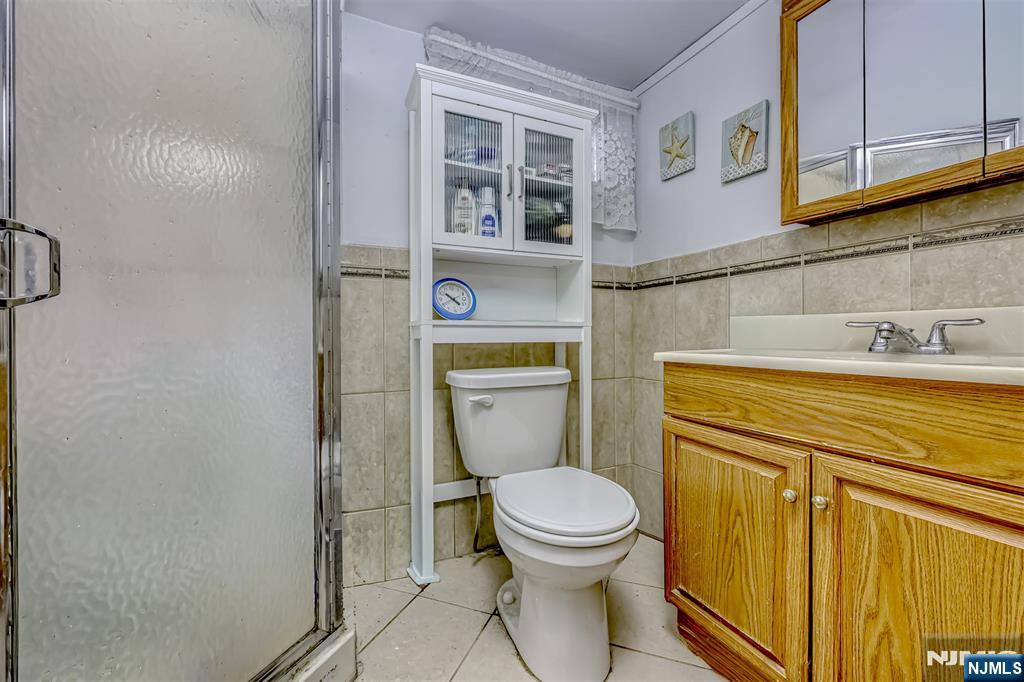 Homes for sale in Rochelle Park, NJ | 312 Rochelle Ave, Rochelle Park, NJ 07662 | MLS# 25041015