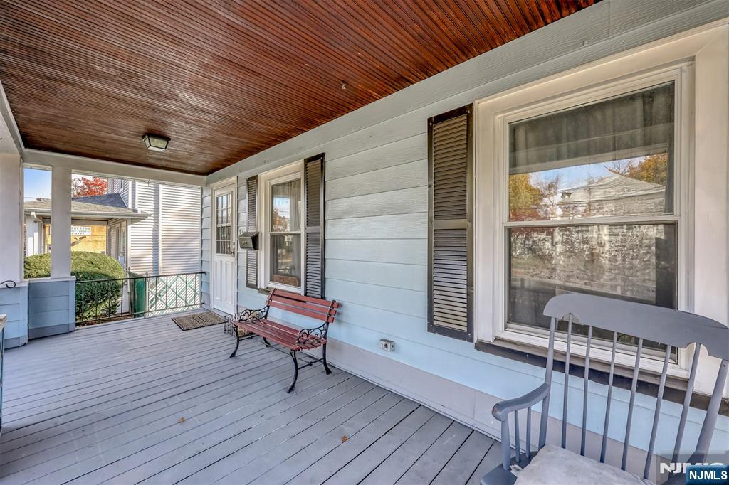 Homes for sale in Rochelle Park, NJ | 312 Rochelle Ave, Rochelle Park, NJ 07662 | MLS# 25041015