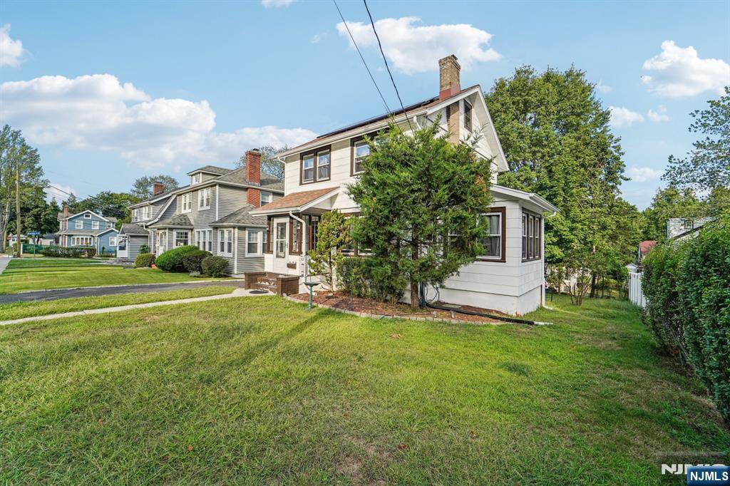 Homes for sale in Teaneck, NJ | 1485 Gaylord Ter, Teaneck, NJ 07666 | MLS# 25041057