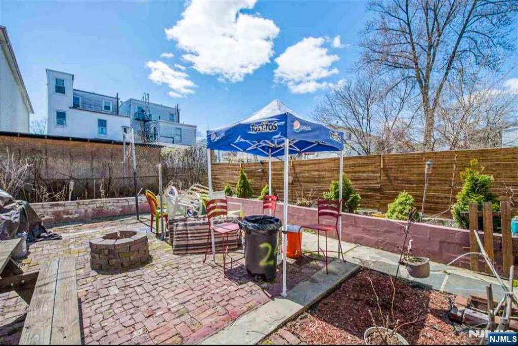 Homes for sale in Newark, NJ | 24 Taylor St, Newark, NJ 07104 | MLS# 25041058