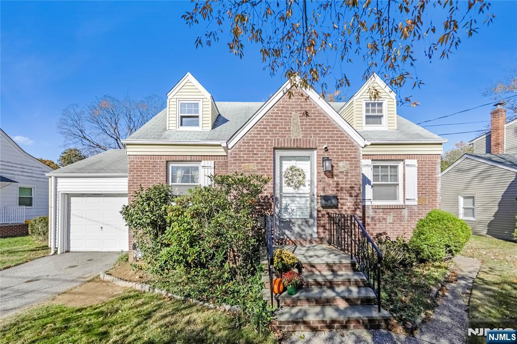 Homes for sale in New Milford, NJ | 171 Harrison St, New Milford, NJ 07646 | MLS# 25041063