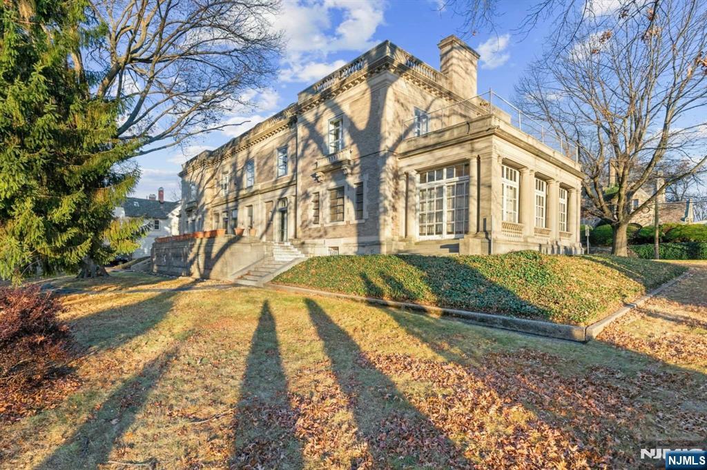 $2,000,000 Colonial