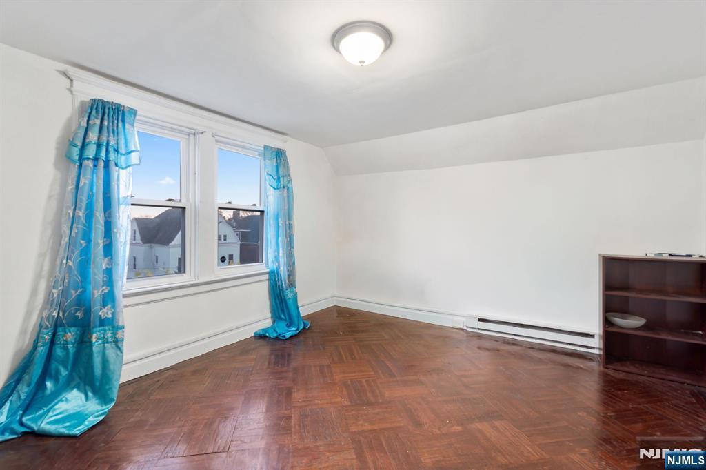 Homes for sale in Newark, NJ | 21-23 Leslie St, Newark, NJ 07108 | MLS# 25041133